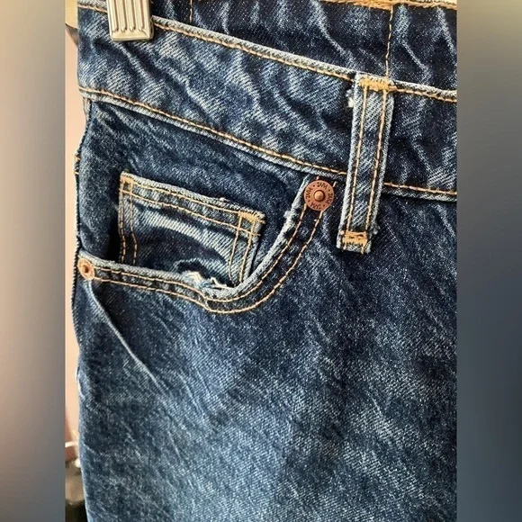 Zara HIGH RISE MOM JEANS DARK BLUE SZ US6 - Picture 9 of 12